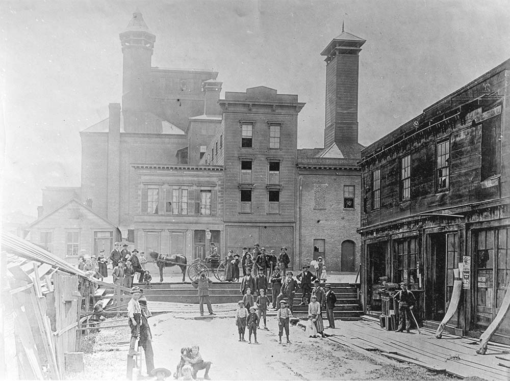 People on wharf