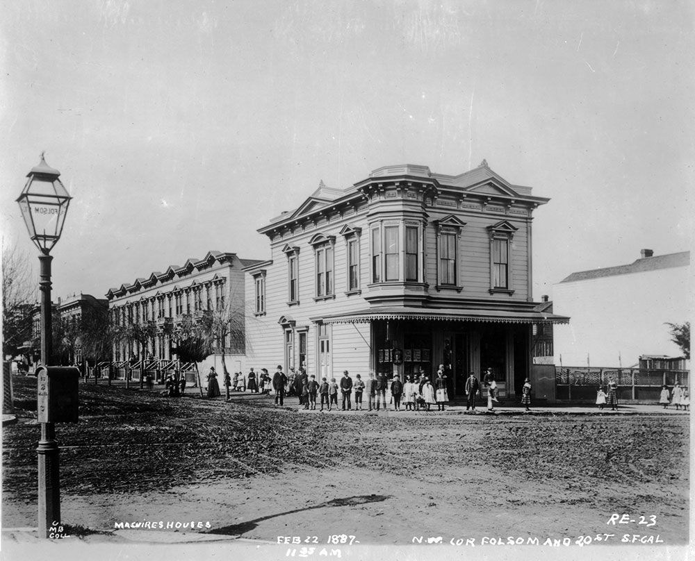 Street and houses in 1887.