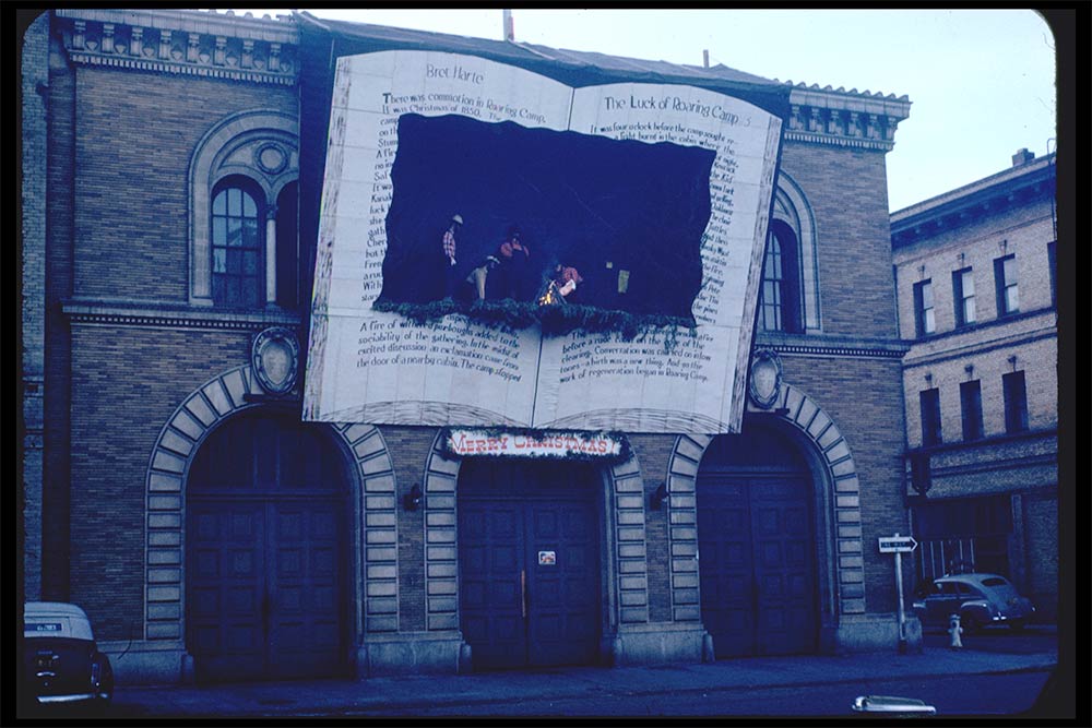 Firehouse decorated for Christmas