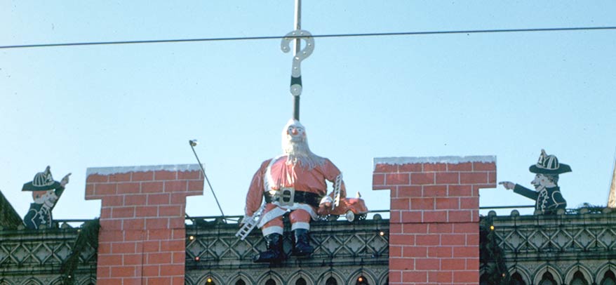 Firehouse decorated for Christmas