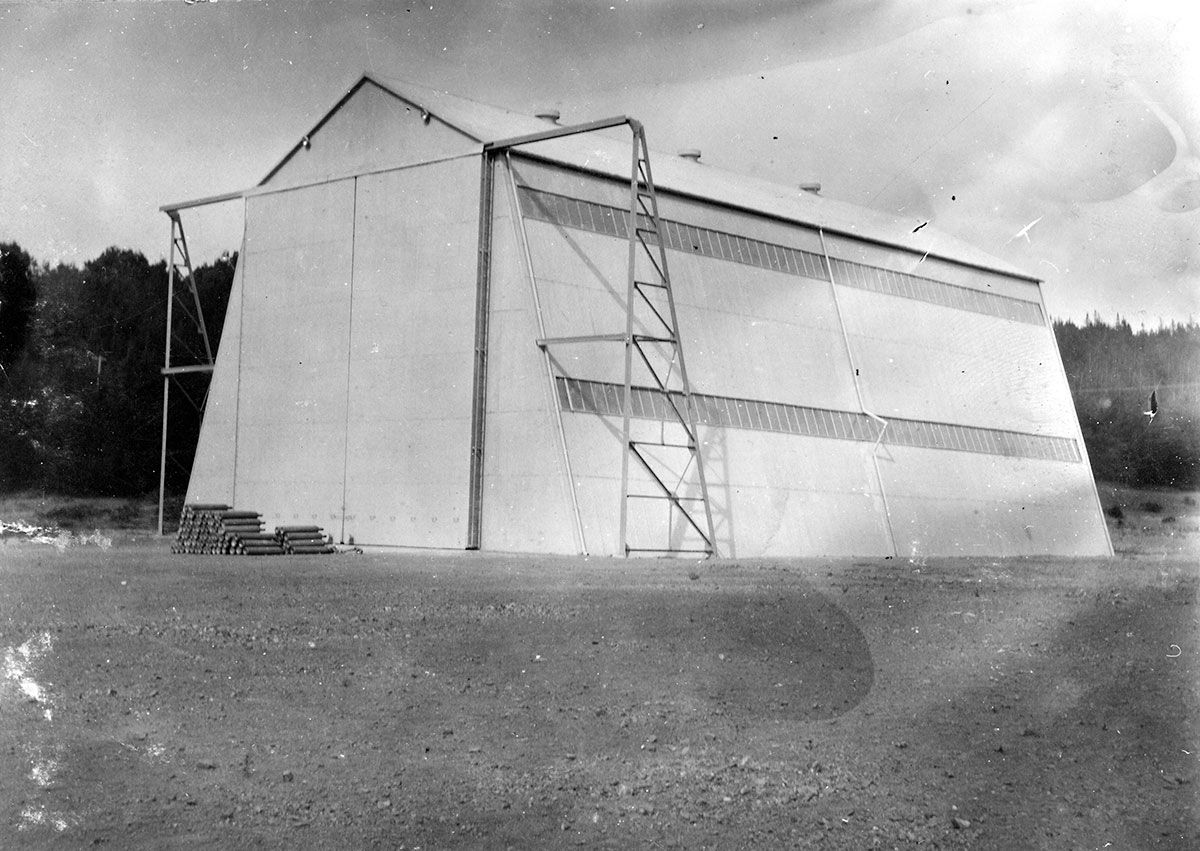 Balloon hangar