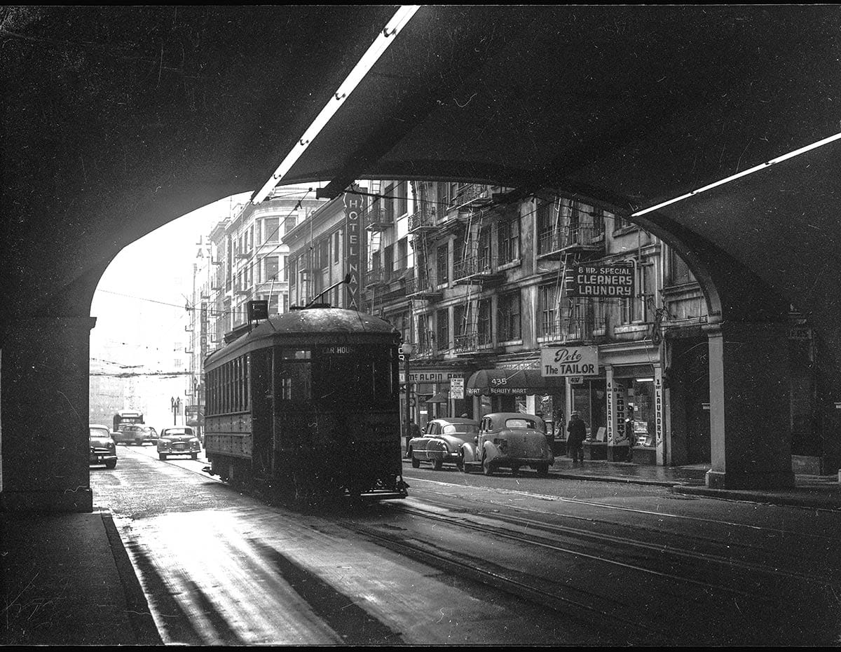 streetcar in tunnel