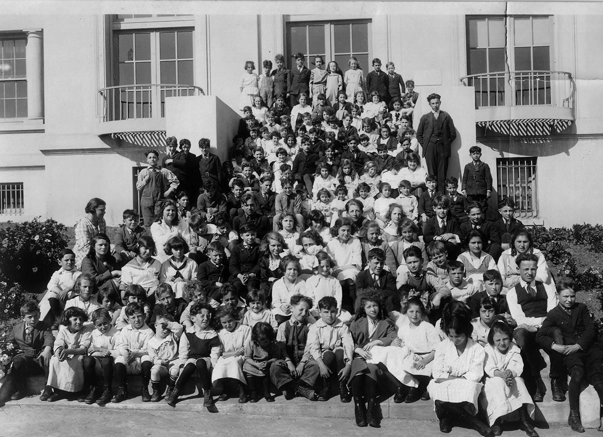 Homewood Terrace residents group photo