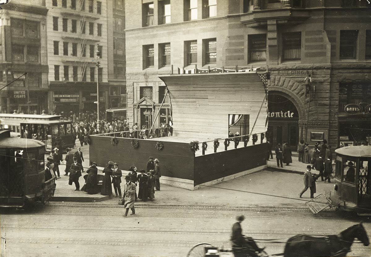 Stage for Tetrazzini's 1910 concert on Market Street.