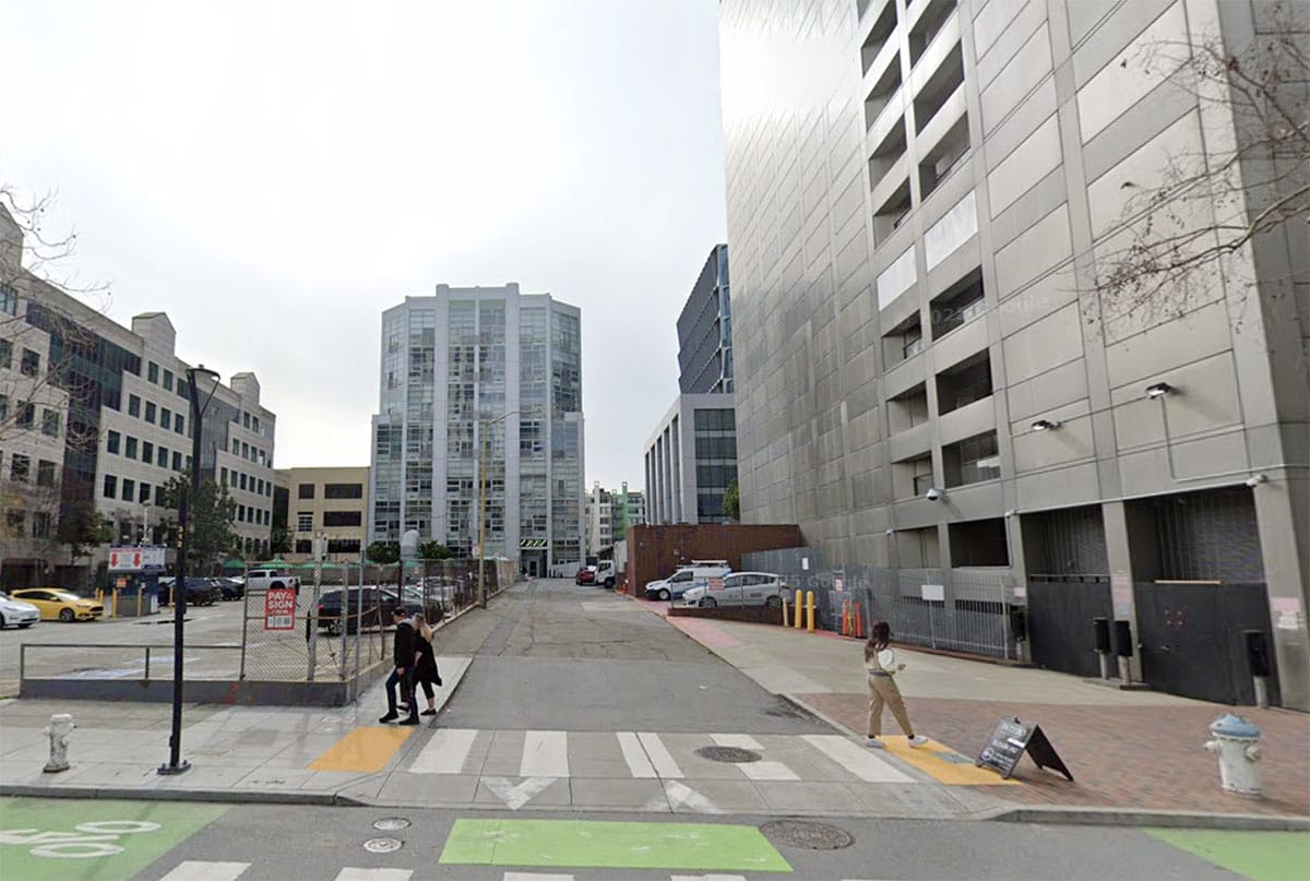 Street view of Dow Place alley