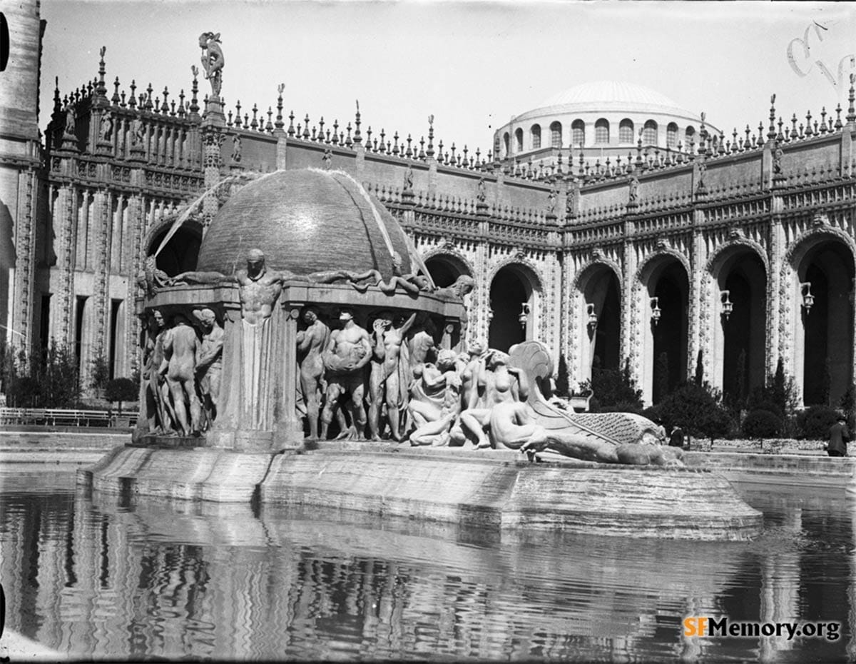 Fountain at Panama-Pacific International Exposition