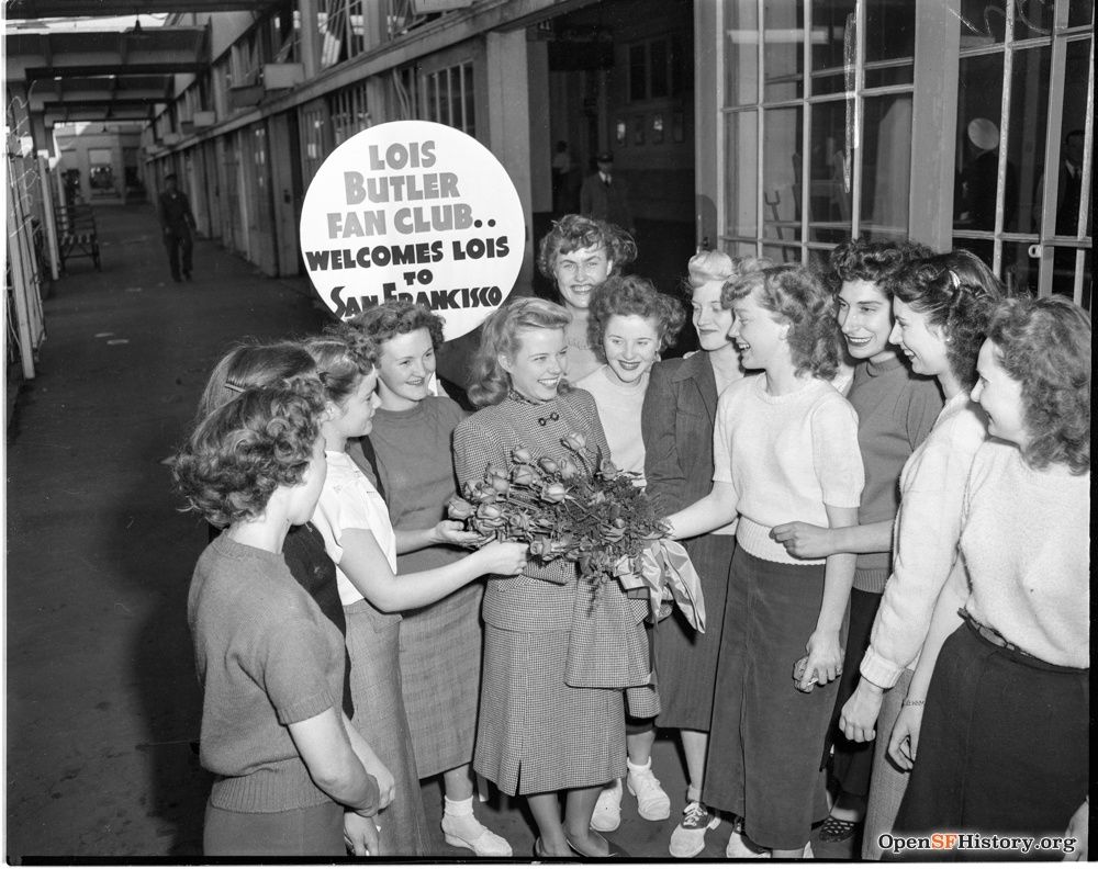 Photo of fan club meeting Lois Butler in 1948.